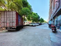 Xiangxie Hotel (Pengxi Afful Chain Store) - parking