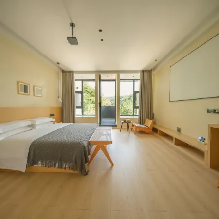 Bifengxia Lanshan Designer Homestay