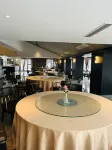 亦汐酒店（樂山高鐵站世豪廣場店）