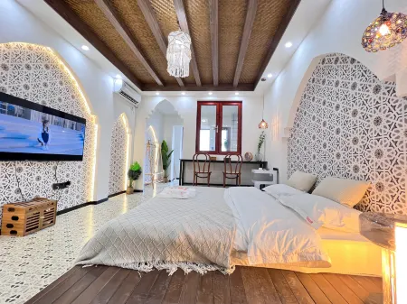 Xunguang Light Luxury Apartment (Nanning Jinqiao Passenger Transport Station Subway Station) Отели рядом с достопримечательностью «Guangxi Health Vocational and Technical College»