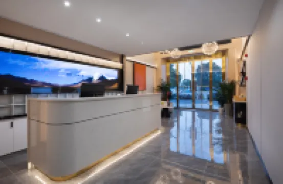 Me Young Me House Hotel (Shimen North Station)