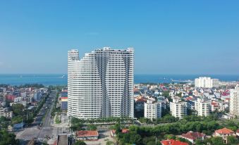 Beihai Silver Beach Guanlan Seaview Apartment Hotel (Silver Beach Skyline Branch)