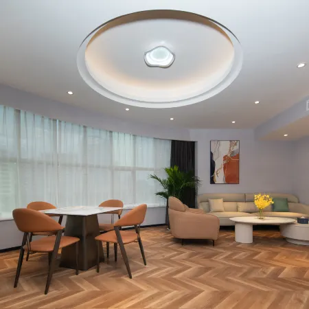 Jingman Qingya Hotel (Shangqiu Station City Government Branch)