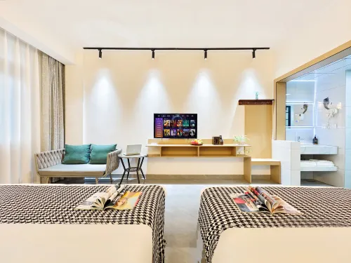 Huanglongxi Yixi Homestay