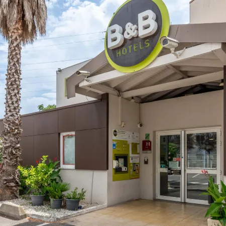 B&B HOTEL Montpellier 1 Отели рядом с достопримечательностью «Больница «Сен-Рош»»