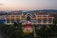 Yuexinyuan Hot Spring Resort Hotel Hotel di Mil