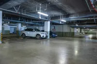 V. Hotel - Parkplatz