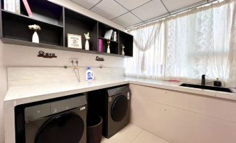 Xana Lite Hotel (Sui County Fengcheng Square)