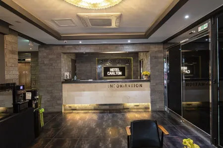 Carlton Hotel Отели рядом с достопримечательностью «Университет Иньхы»