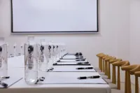 Yangshuo Lanyin Linshu (West Street Branch)