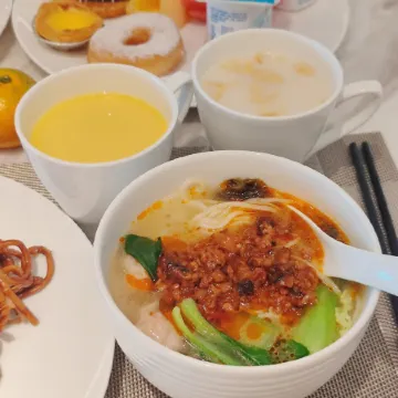 SFEEL Designer Hotel (Leshan Giant Buddha Shangzhongshun)