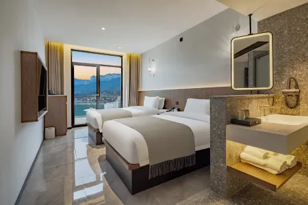 Xiju Hotel Отели рядом с достопримечательностью «Interception Memorial Garden»