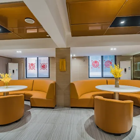 Super 8 Hotel Select (Guangzhou Station Xicun Metro Station)