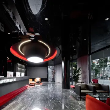 逐浪電競酒店（上海新國際博覽中心店） 鄰近芳芯路的酒店