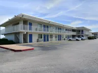 Motel 6 Galveston, TX Hotels near Moody Gardens Attractions Theme Park