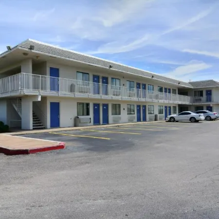 Motel 6 Galveston, TX Отели рядом с достопримечательностью «Парк Муди Гарденс Аттракшенс Тем»