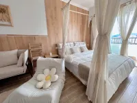 Caihong Apartment