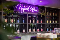 Cairns Harbourside Hotel - bar