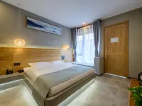 Floral Hotel·Beijing Huayan Hotel(Beijing Yanqing Badaling Great Wall Wildlife Park) Hotels near Badaling Ski Area