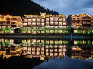 Molan Zen Riverside View Hotel