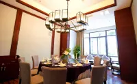 โรงแรมโนเบิลเลค ไหหลำ - พร้อมอาหารเช้า