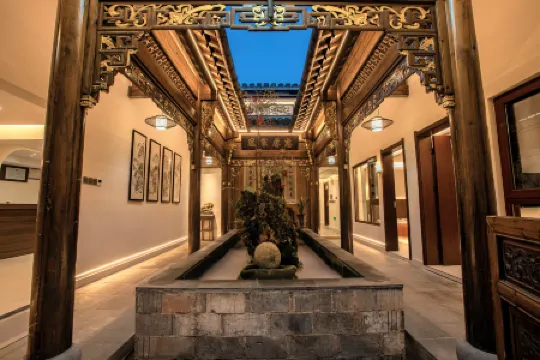 Hongcun Wanfujing Business Resort Hotel