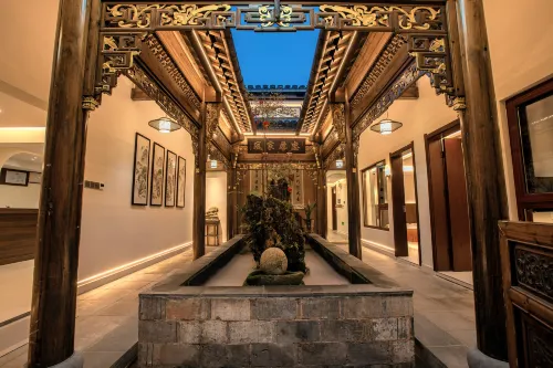 Hongcun Wanfujing Business Resort Hotel