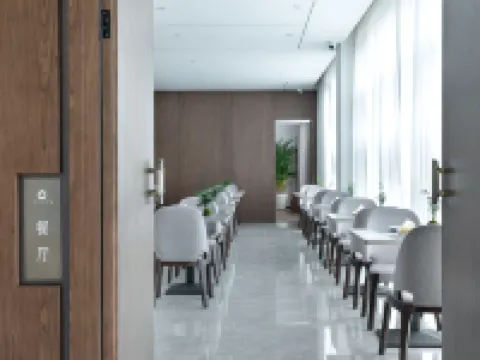 瀘県騰馳ホテル(山水龍城) 瀘県のホテル