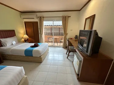 รูปภาพของThipurai Beach Hotel (โรงแรมทิพย์อุไร บีช)