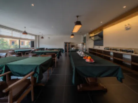 雲澗•松月|HOLIDAY VILLA•SOULER富氧美宿（香格里拉獨克宗古城店）