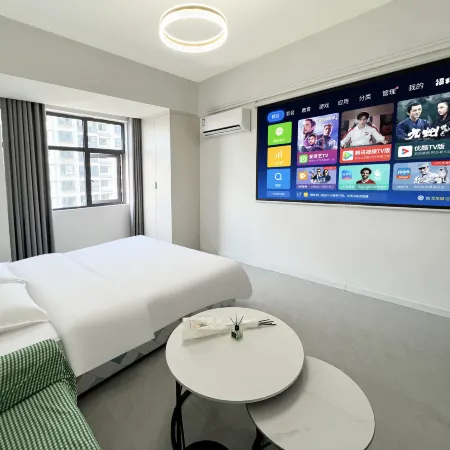 Don't ask about the return period·Light luxury cinema homestay (Zhengyang Plaza)