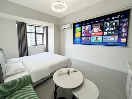 Don't ask about the return period·Light luxury cinema homestay (Zhengyang Plaza)