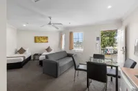 BKs Pioneer Motor Lodge Hotel a Mangere