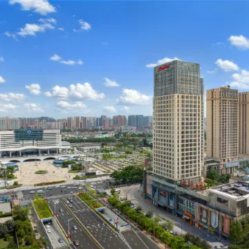 Hampton by Hilton Beihai Station Отели рядом со станцией Beihai Railway Station