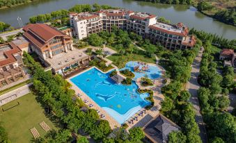 Crowne Plaza Huzhou - Housity