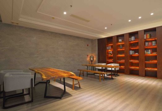 한시위에 호텔 로비