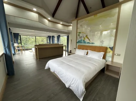 Yangxinju Xiandao Lake Yinxianju Отели рядом с достопримечательностью «Xiandaohu Xianhu Gallery»