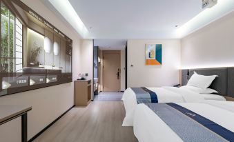 Aifeel Hotel (Taiyuan Pingyang Road Huayu Baihua Valley)