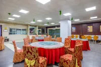 Xining Dongchuan Industrial Park Qingyun Hotel (Chengdong Wuyue Plaza)