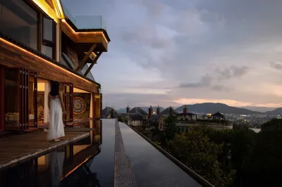 Anekanta Moon Forest Retreat
