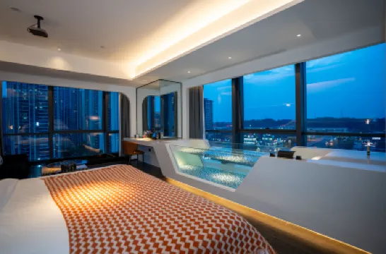 러산 윤샹 목욕탕 호텔 (러산 고속철도역 시하오 플라자 지점) 시내중심구 호텔