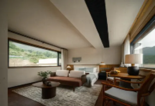 VOLVER RESORT