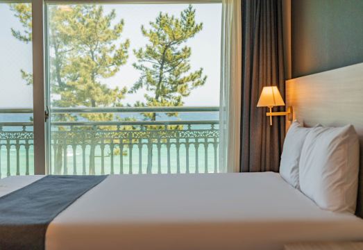 경포수 호텔의 깨끗한 객실 모습