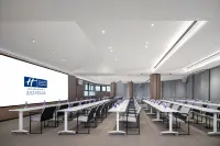 Holiday Inn Express Zhengzhou Garden Road