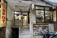 新德里火車站附近的帕哈甘吉 Spot Inn 飯店 帕哈甘吉住宿飯店