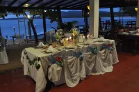 EVANGELINE BEACH RESORT