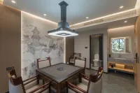 Yilong Max Business Hotel