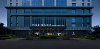 Mehood Elegant Hotel (the Pearl River Night Tour in Ersha Island, Guangzhou）
