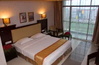 Hotel the Cox Today