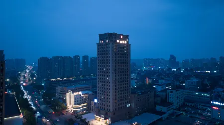 Liangyi Hotel Отели рядом с достопримечательностью «Huju Zoo»